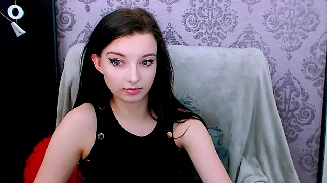 DominantLuna online show from March 3, 2026, 9:11 pm