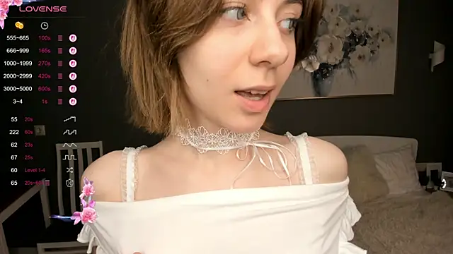 shyina meow online show from October 5, 2025, 3:25 pm