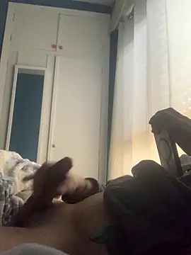 Snapshot of -bunny06 chatting on March 29, 2026, 12:18 pm -bunny06 online show from March 29, 2026, 12:18 pm