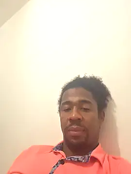 Snapshot of cracha chatting on October 12, 2025, 12:01 am cracha online show from October 12, 2025, 12:01 am