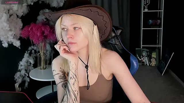 Callista a online show from May 18, 2026, 2:55 am