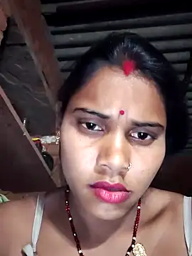 Katrina kaif143 online show from February 23, 2026, 4:29 pm