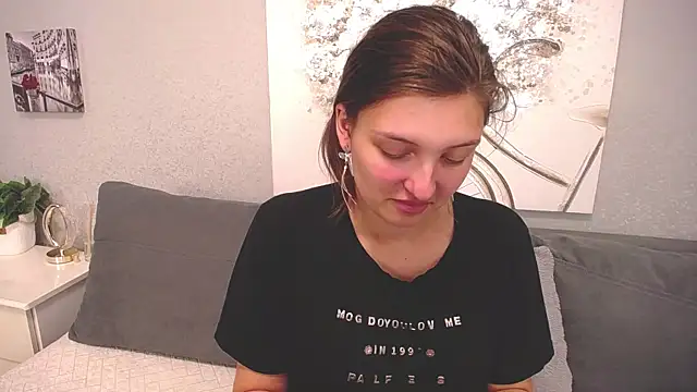 AlisaPeres online show from October 13, 2025, 12:51 pm