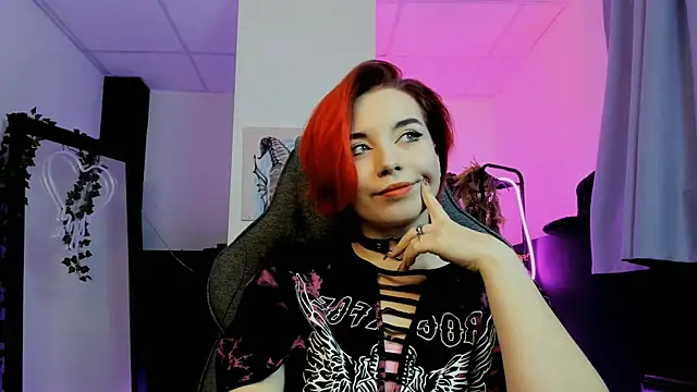 Snapshot of MarcelineChi chatting on October 16, 2025, 6:21 am MarcelineChi online show from October 16, 2025, 6:21 am