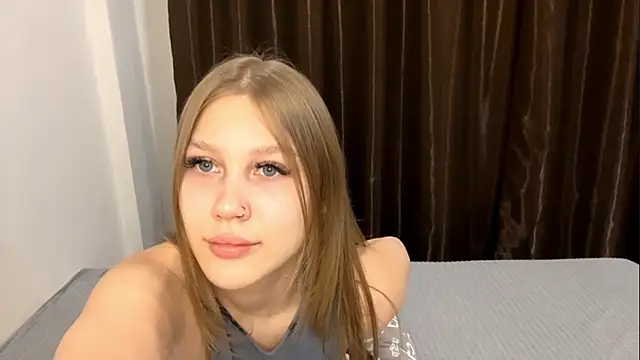 Snapshot of StellaSpanks chatting on November 8, 2025, 7:50 pm StellaSpanks online show from November 8, 2025, 7:50 pm