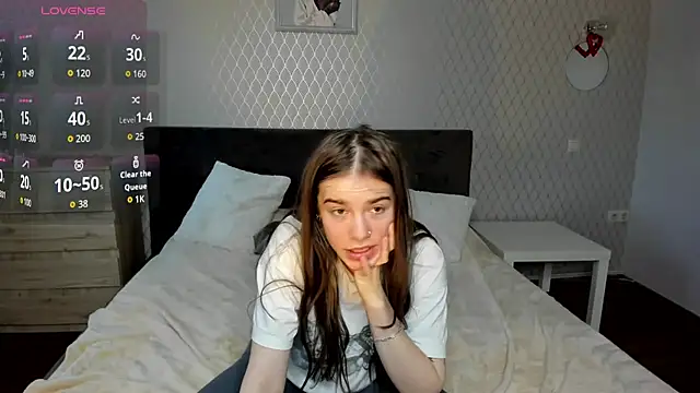 Snapshot of ShellyMoon_ chatting on September 30, 2025, 1:39 pm ShellyMoon  online show from September 30, 2025, 1:39 pm