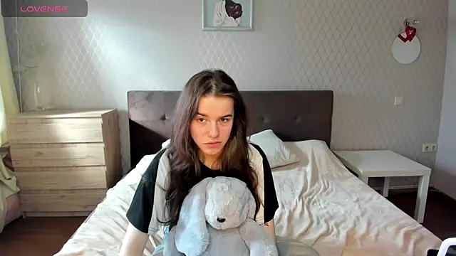 Snapshot of ShellyMoon_ chatting on October 14, 2025, 12:50 pm ShellyMoon  online show from October 14, 2025, 12:50 pm