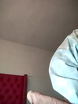 Snapshot of Valentina_Squirt- chatting on November 30, 2025, 10:05 am Valentina Squirt- online show from November 30, 2025, 10:05 am