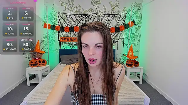 Sophiia Starr online show from October 21, 2025, 6:18 pm