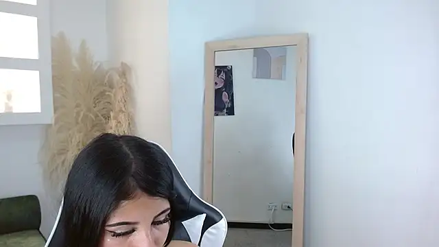 Snapshot of Lexy_Storm_18 chatting on November 1, 2025, 1:27 pm Lexy Storm 18 online show from November 1, 2025, 1:27 pm