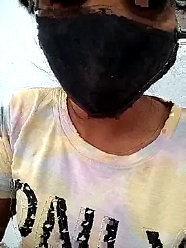 Snapshot of PEEHU-50 chatting on December 17, 2025, 2:38 am PEEHU-50 online show from December 17, 2025, 2:38 am