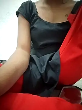 Snapshot of PEEHU-50 chatting on November 15, 2025, 12:47 am PEEHU-50 online show from November 15, 2025, 12:47 am