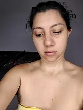 Snapshot of julietta_maxi chatting on October 3, 2025, 12:17 pm julietta maxi online show from October 3, 2025, 12:17 pm