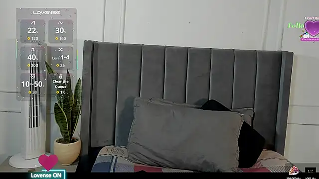 Snapshot of luxuryheaven_8 chatting on October 6, 2025, 8:09 pm luxuryheaven 8 online show from October 6, 2025, 8:09 pm