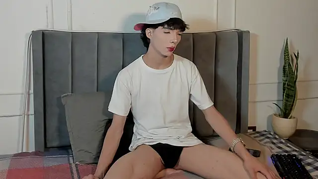 Snapshot of luxuryheaven_8 chatting on October 15, 2025, 7:00 pm luxuryheaven 8 online show from October 15, 2025, 7:00 pm