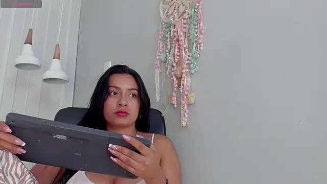 Lilo Rose online show from January 15, 2026, 3:04 pm