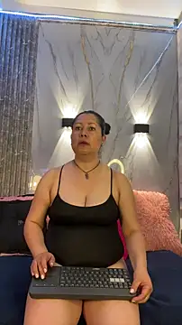 Snapshot of Marianasmitt chatting on October 24, 2025, 11:53 am Marianasmitt online show from October 24, 2025, 11:53 am