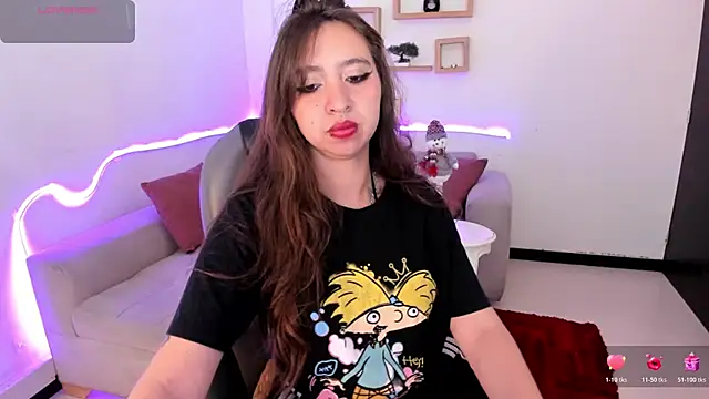 Scarlett  Cooper   online show from December 3, 2025, 12:37 pm