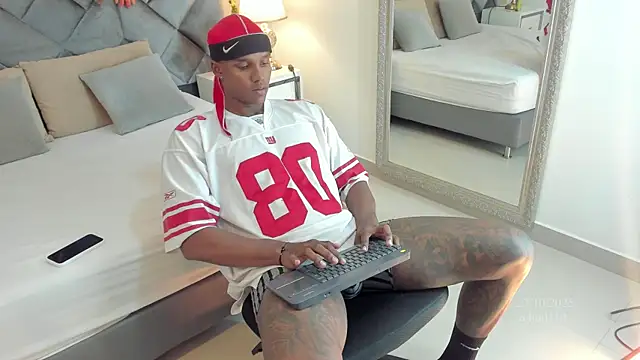 jax black online show from October 23, 2025, 7:23 pm