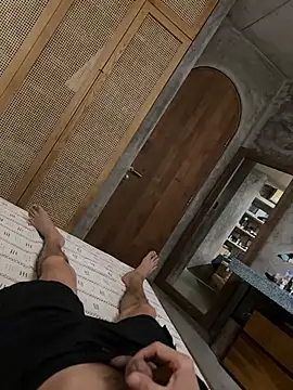 HenryLee1983-cums online show from January 17, 2026, 11:47 am