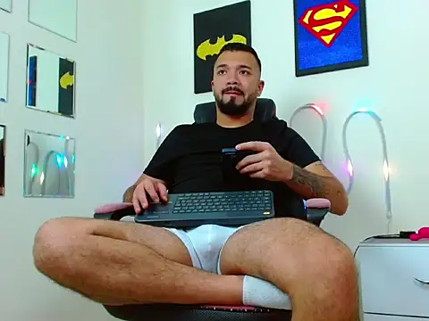 Snapshot of mathewv_ chatting on November 25, 2025, 6:47 am mathewv online show from November 25, 2025, 6:47 am