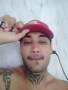 Snapshot of favelaboy10 chatting on December 22, 2025, 3:34 pm favelaboy10 online show from December 22, 2025, 3:34 pm