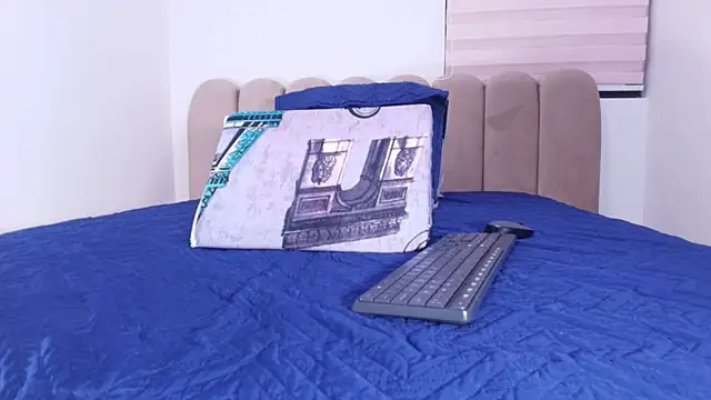 Snapshot of ashly_mr chatting on December 5, 2025, 12:04 pm ashly mr online show from December 5, 2025, 12:04 pm