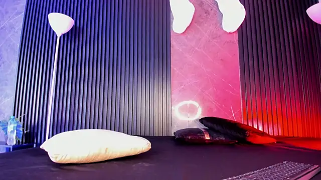 cloemorningstar online show from December 5, 2025, 2:04 pm