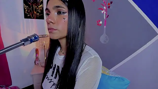 Snapshot of susi_hot13 chatting on November 24, 2025, 7:36 pm susi hot13 online show from November 24, 2025, 7:36 pm