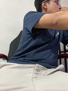 LAngel21 online show from April 13, 2026, 12:58 am