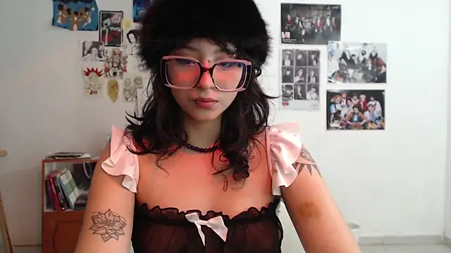 Snapshot of Lia_Carter_ chatting on May 11, 2026, 11:35 pm Lia Carter online show from May 11, 2026, 11:35 pm