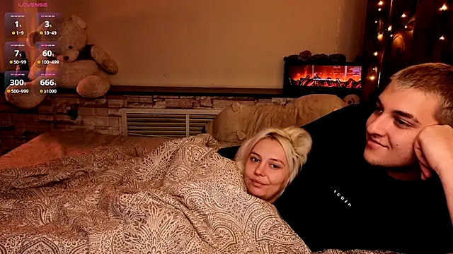 Sex Vibe couple online show from November 7, 2025, 5:06 pm