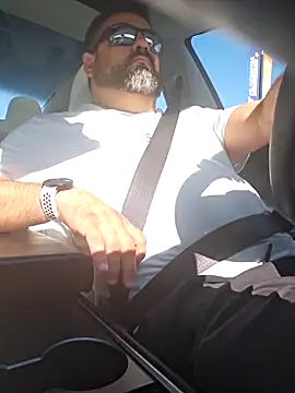 Roddog18 online show from November 6, 2025, 8:35 pm