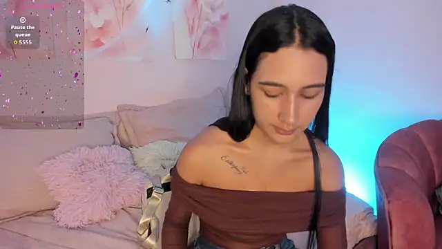 Snapshot of Nikolbrice chatting on October 24, 2025, 7:02 pm Nikolbrice online show from October 24, 2025, 7:02 pm