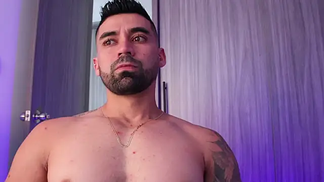 Snapshot of SOY_MIKE chatting on November 9, 2025, 3:27 pm SOY MIKE online show from November 9, 2025, 3:27 pm