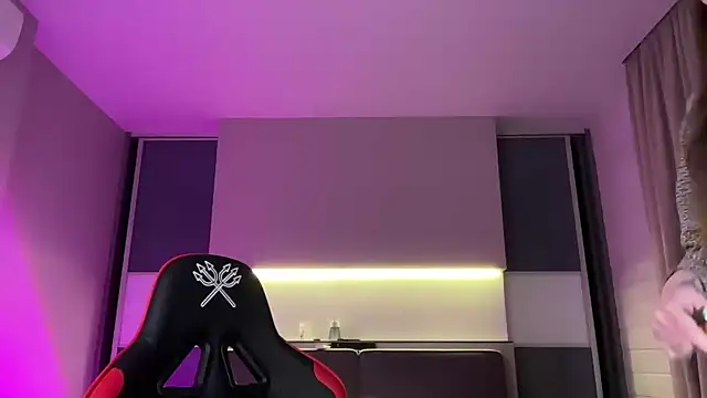 Snapshot of AlmaryKim chatting on February 10, 2025, 6:56 pm AlmaryKim online show from February 10, 2025, 6:56 pm