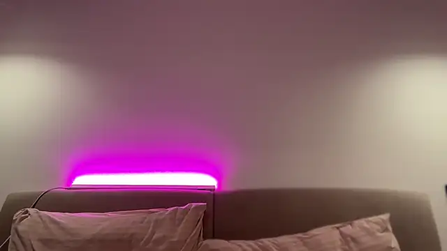 Snapshot of AlmaryKim chatting on October 9, 2025, 8:53 pm AlmaryKim online show from October 9, 2025, 8:53 pm