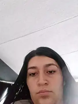 alejitasweet online show from December 17, 2025, 8:36 pm