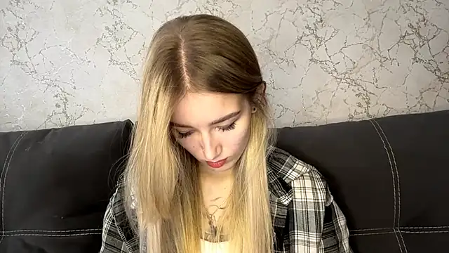 SweetCatherine online show from October 28, 2025, 8:13 am
