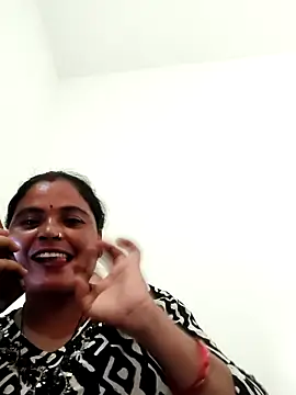Monalisa22y online show from October 23, 2025, 4:55 am