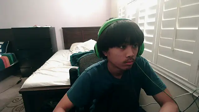 youngasianboy2007 online show from December 16, 2025, 8:46 pm