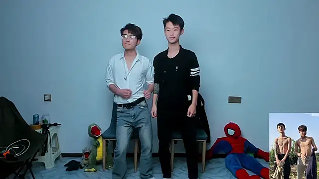 Snapshot of Cate-boy chatting on October 19, 2025, 12:41 pm Cate-boy online show from October 19, 2025, 12:41 pm