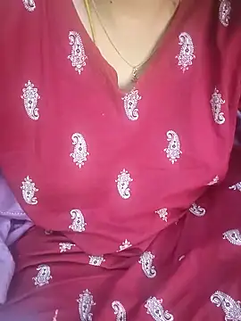 Snapshot of tamil_thaara03 chatting on November 26, 2025, 5:57 pm tamil thaara03 online show from November 26, 2025, 5:57 pm