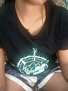 Snapshot of tamil_thaara03 chatting on December 1, 2025, 5:36 pm tamil thaara03 online show from December 1, 2025, 5:36 pm