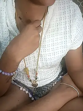 Snapshot of tamil_thaara03 chatting on November 22, 2025, 5:34 pm tamil thaara03 online show from November 22, 2025, 5:34 pm