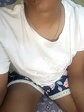 Snapshot of tamil_thaara03 chatting on October 8, 2025, 3:35 pm tamil thaara03 online show from October 8, 2025, 3:35 pm