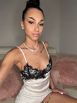 Snapshot of ilariea_girl chatting on July 28, 2026, 3:08 pm ilariea girl online show from July 28, 2026, 3:08 pm