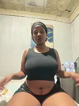 MissBubbles04 online show from November 9, 2025, 8:02 pm