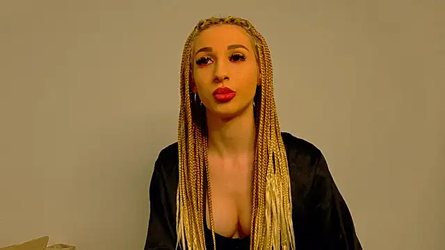 Sia a online show from December 22, 2025, 4:12 am