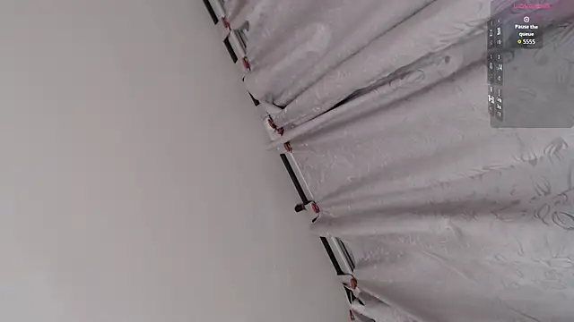 jazmin oquendo online show from November 23, 2025, 5:17 am